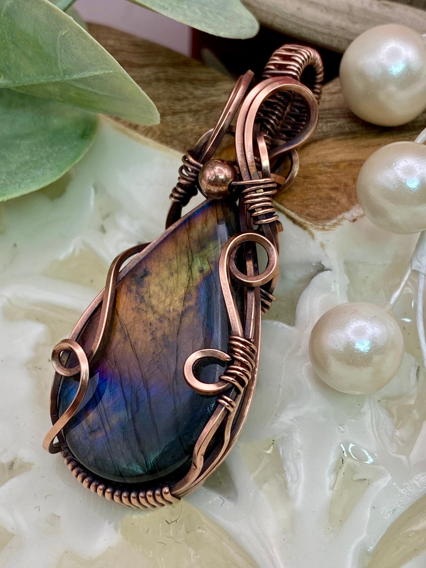 Labradorite in Copper