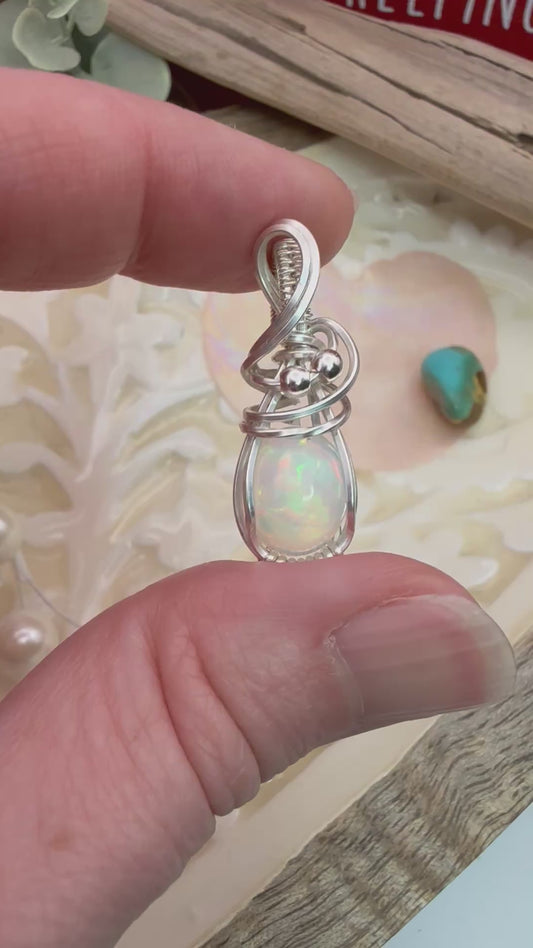 Opal 3.47 ct in Sterling Silver